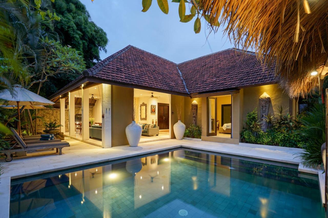 Asrina Villa'S Seminyak Eksteriør billede